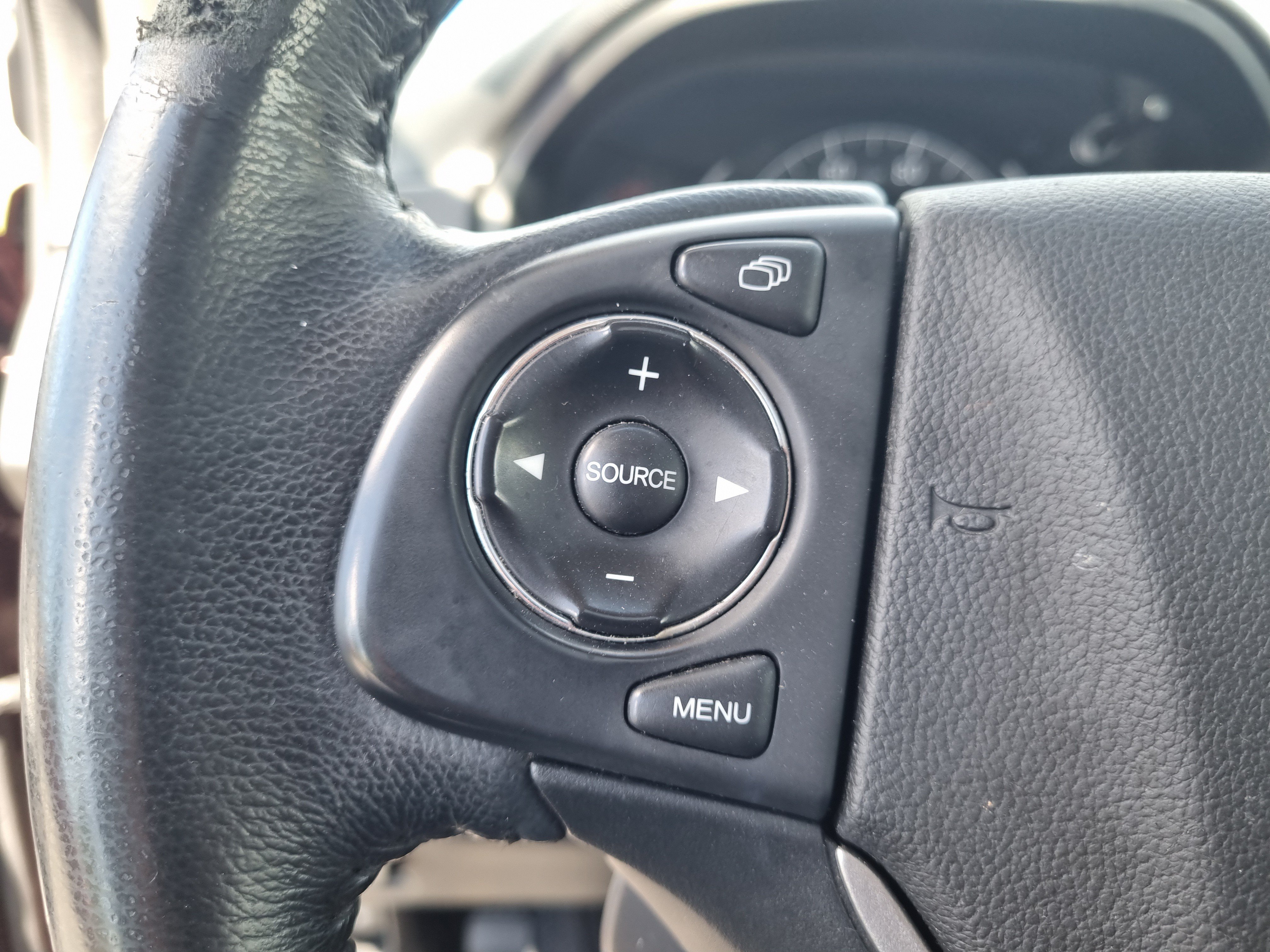 Used 2015 Honda CR-V Touring image 29