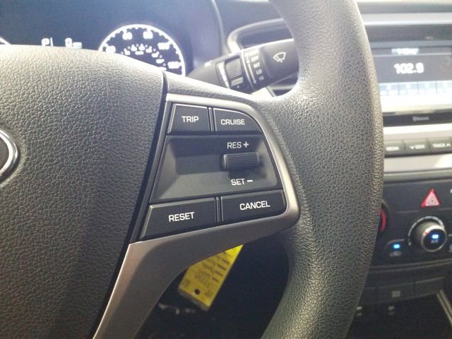 Used 2020 Hyundai Accent SE FWD image 5