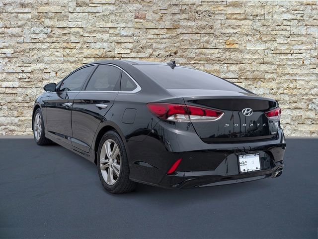 Used 2019 Hyundai Sonata Limited w/ Ultimate Package 04 FWD image 4