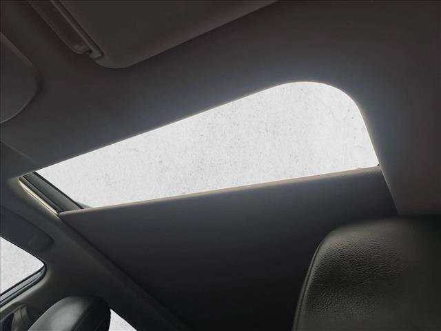 Used 2023 Toyota Camry XSE FWD image 14