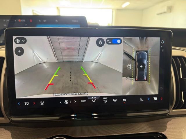 New 2026 Ford Expedition Active RWD image 18