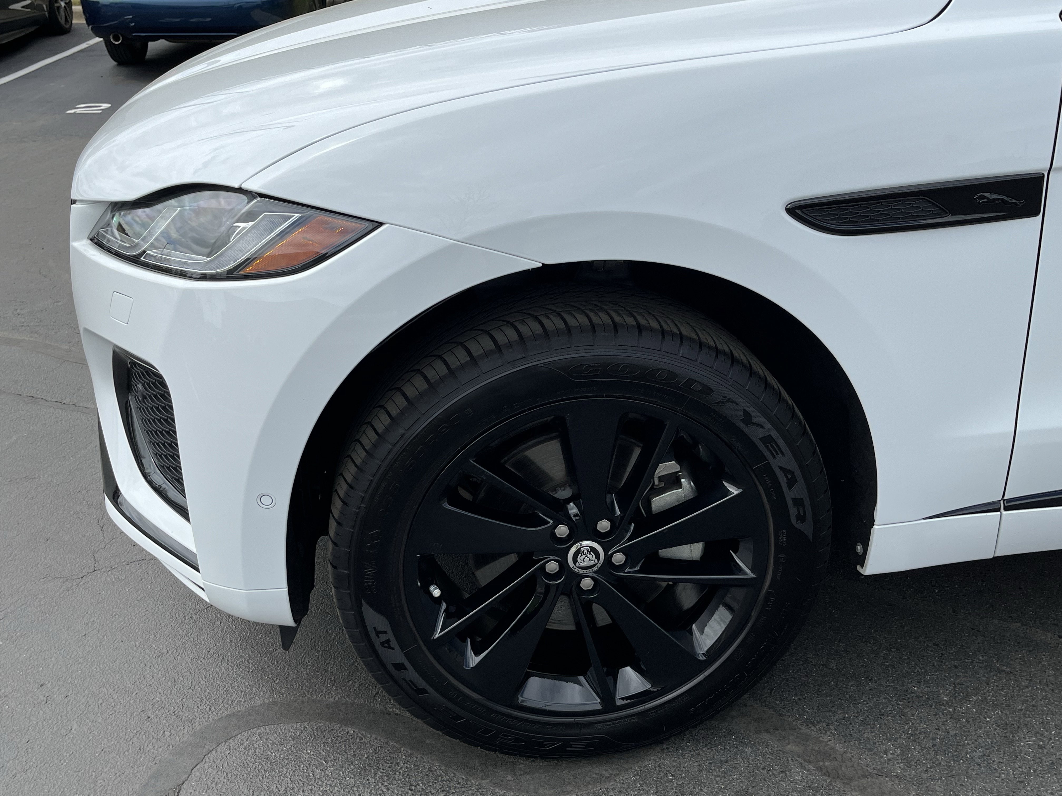 Certified 2025 Jaguar F-PACE R-Dynamic S AWD/4WD image 14