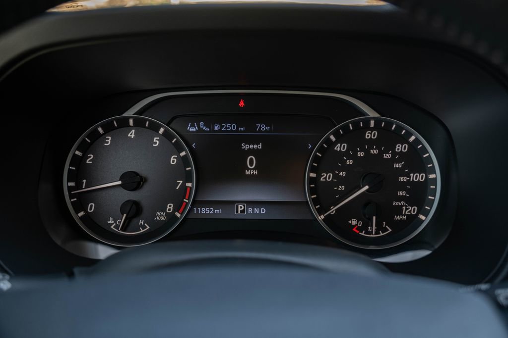 Used 2025 Nissan Frontier SV w/ SV Convenience Package image 21