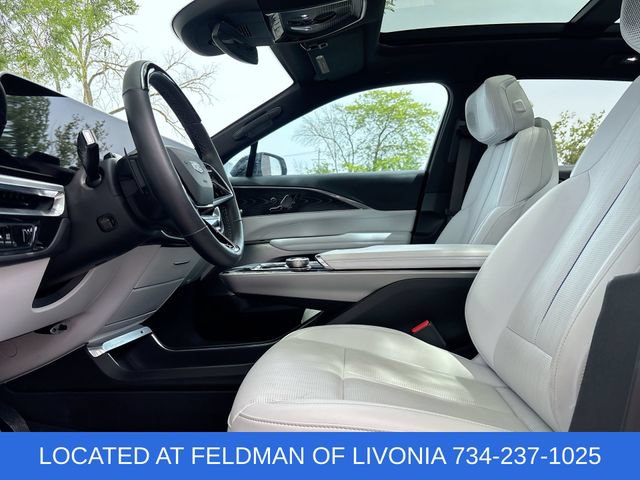 Used 2024 Cadillac Lyriq Luxury AWD/4WD image 19