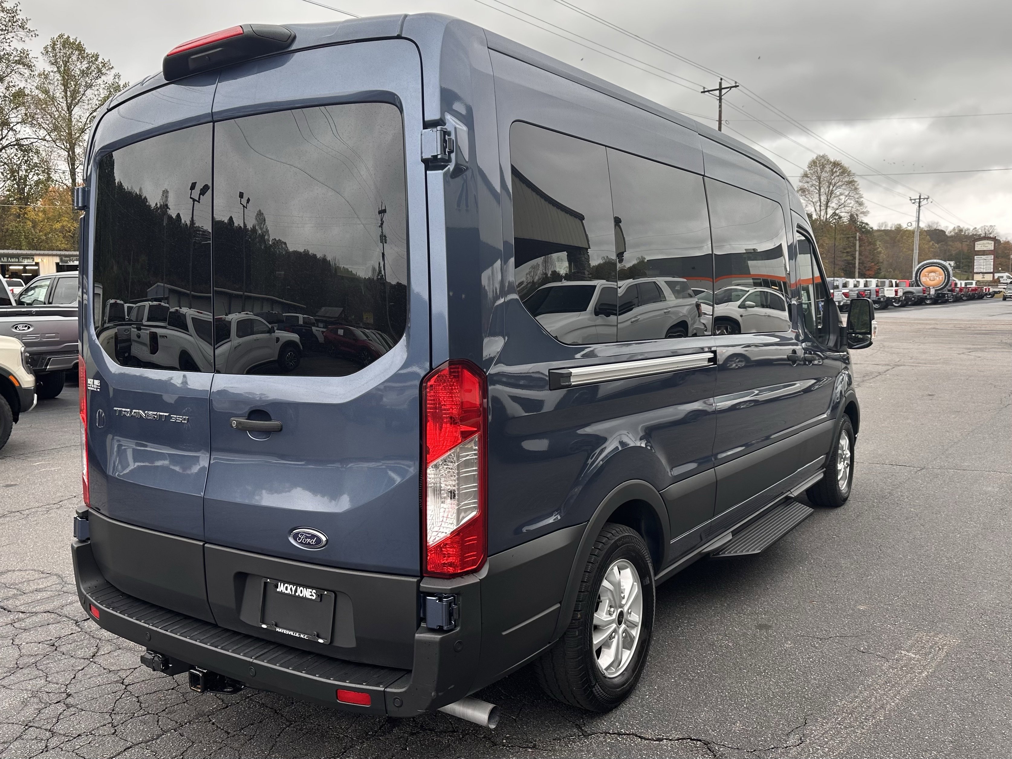 Used 2025 Ford Transit 350 XL RWD image 6