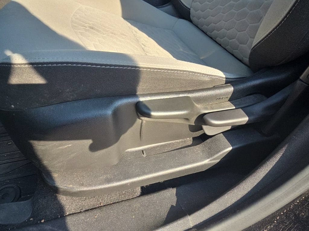 Certified 2020 Chevrolet Equinox LS FWD image 12
