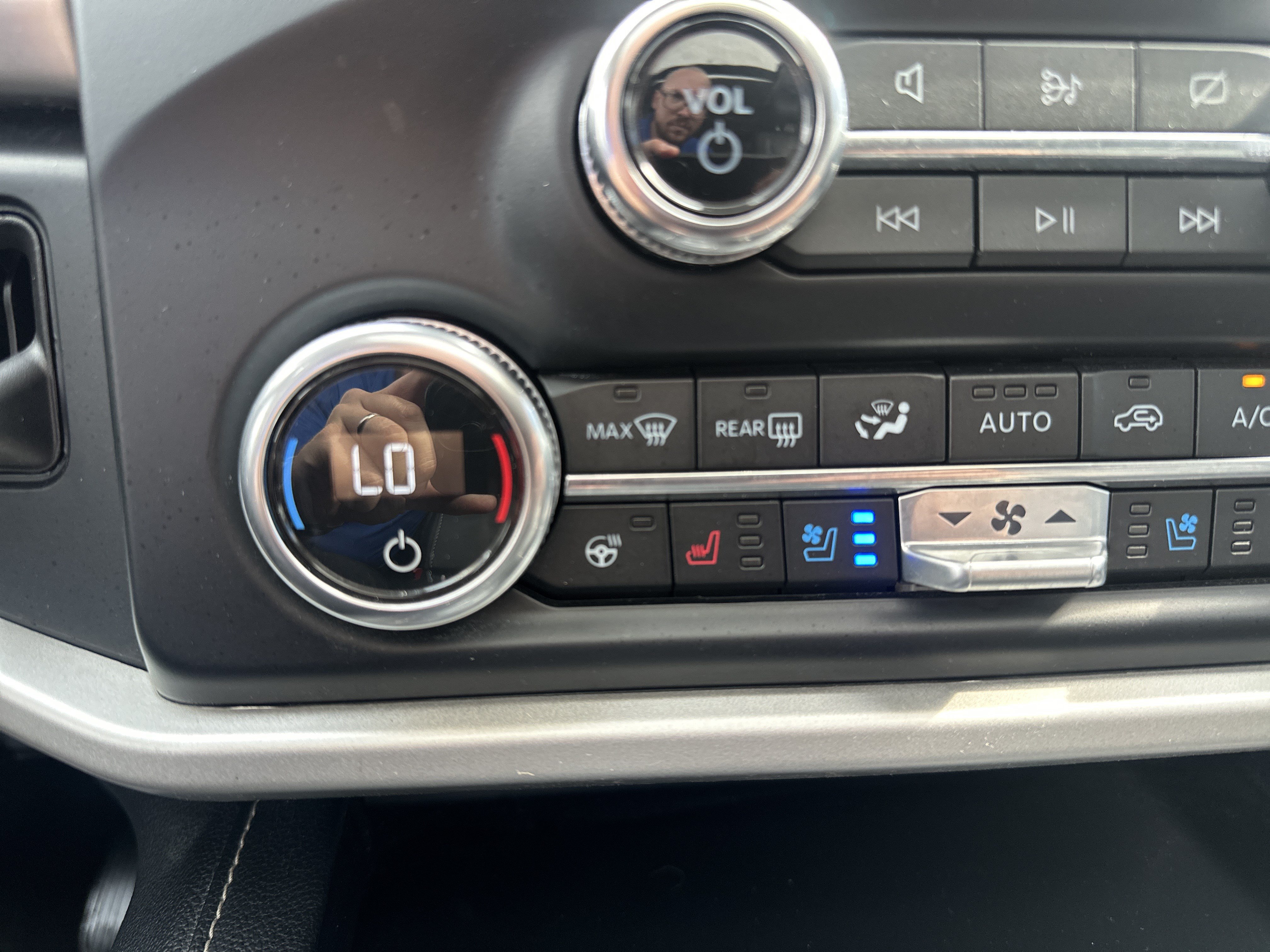 Used 2023 Ford Expedition XLT AWD/4WD image 18