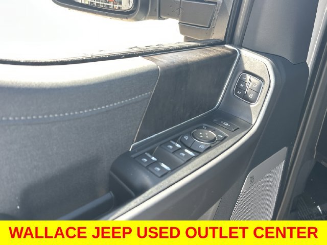 Used 2026 Ford F250 Lariat w/ Black Appearance Package AWD/4WD image 14