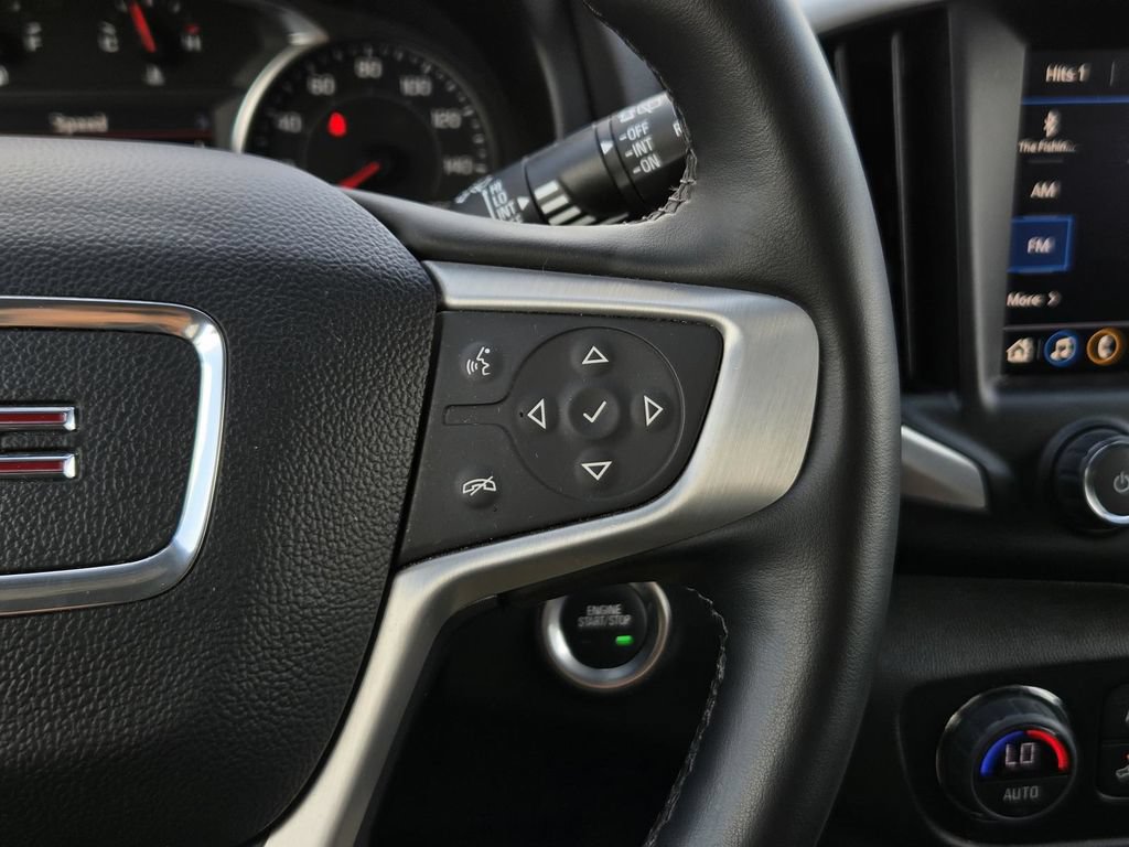 Used 2024 GMC Terrain SLT AWD/4WD image 17
