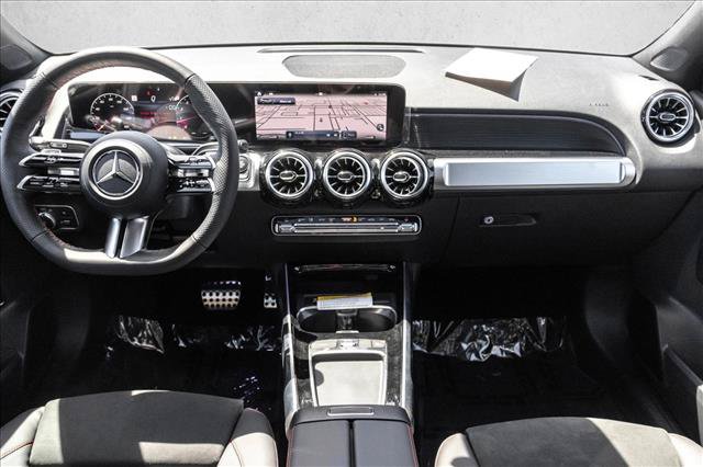 New 2026 Mercedes-Benz GLB 250 4MATIC image 22