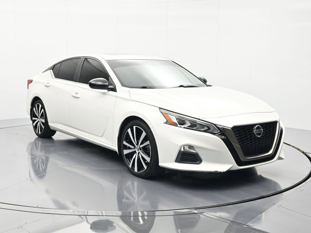Certified 2021 Nissan Altima 2.0 SR FWD image 3