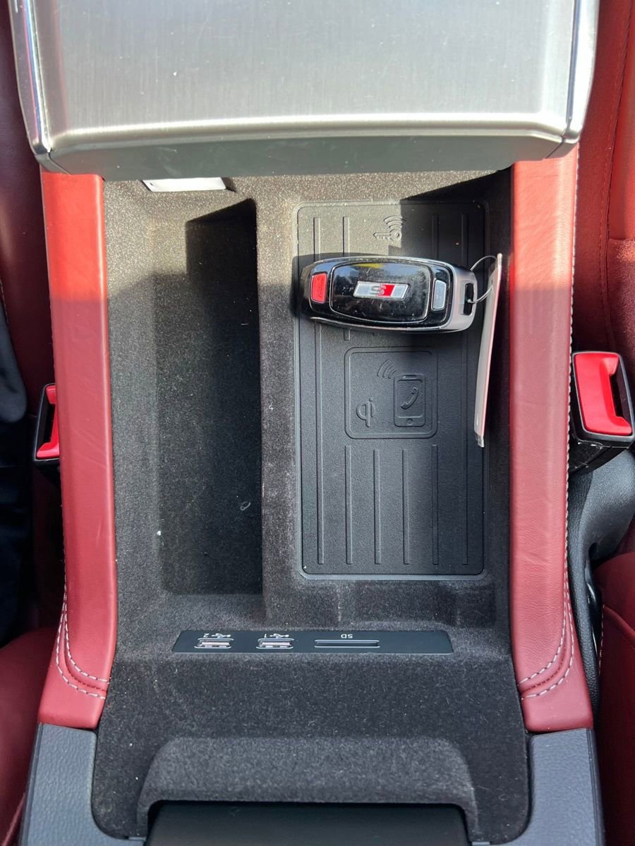 Used 2020 Audi S6 Premium Plus w/ S Sport Package image 45