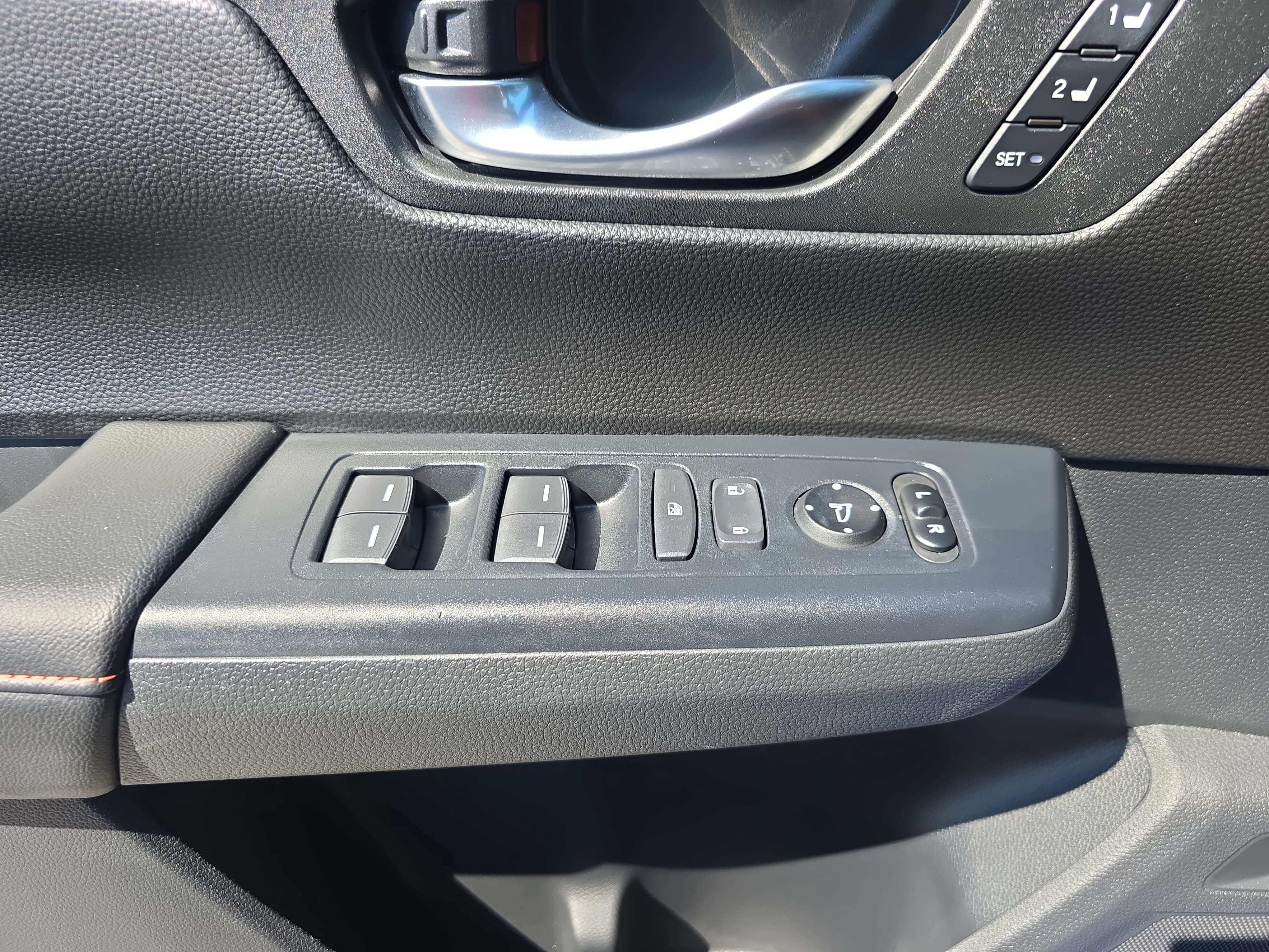 Used 2025 Honda CR-V Sport-L image 27