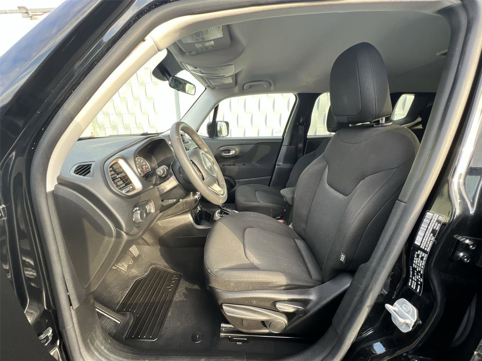 Used 2016 Jeep Renegade Sport w/ Power & Air Group image 10