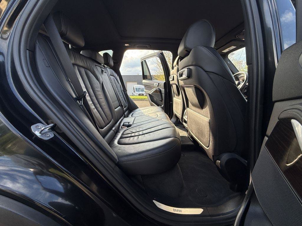 Used 2019 BMW X5 xDrive40i w/ Convenience Package AWD/4WD image 24