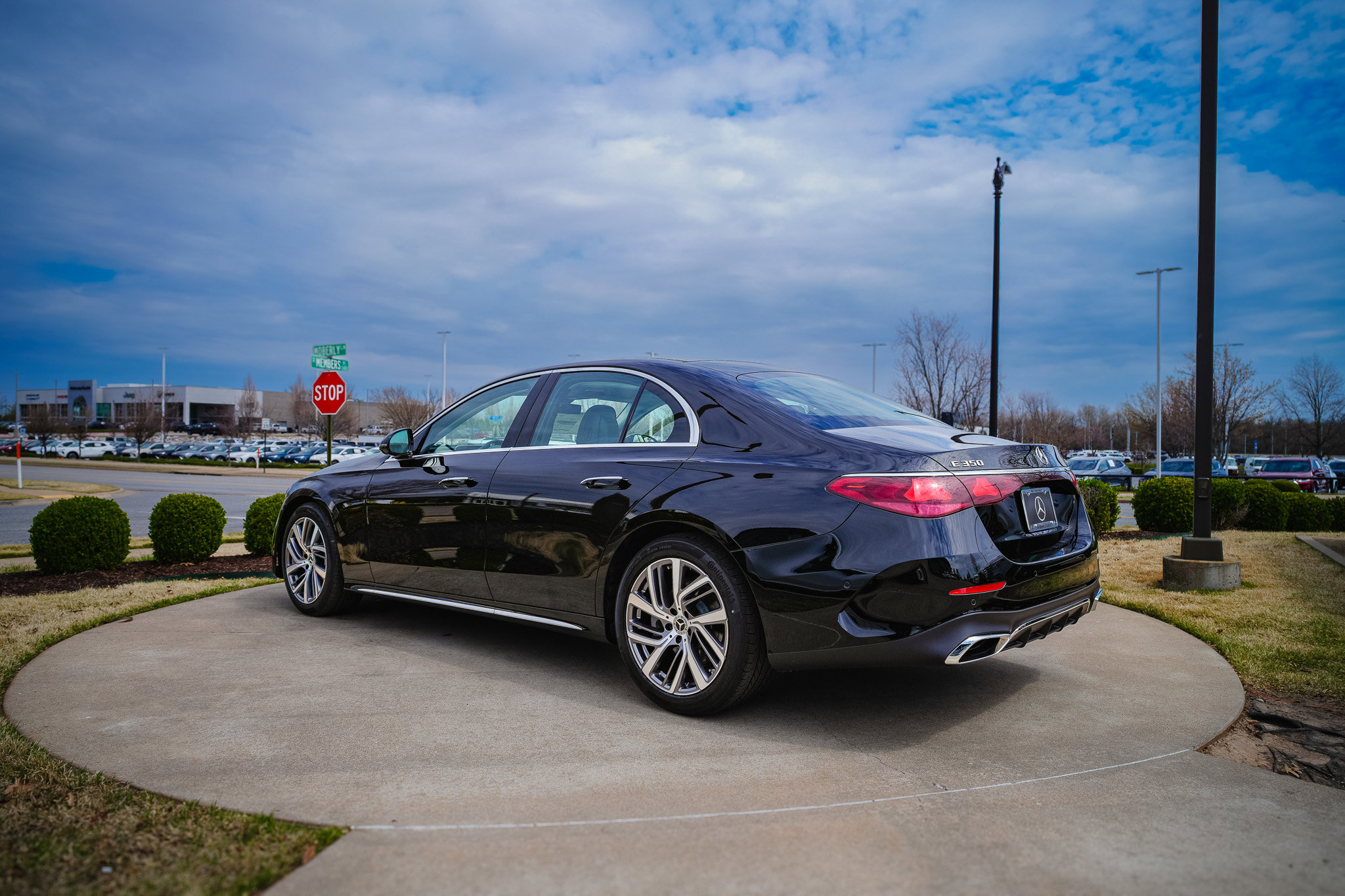 New 2026 Mercedes-Benz E 350 4MATIC Sedan image 10