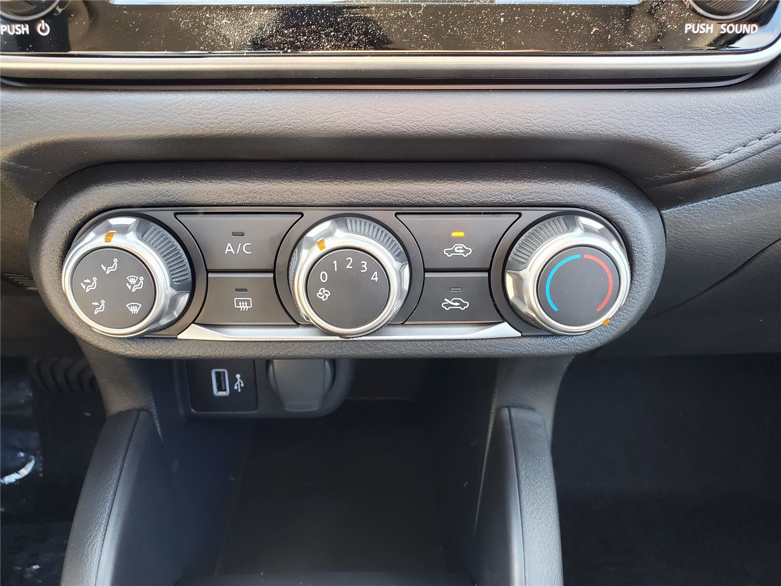 New 2025 Nissan Versa S w/ Trunk Package FWD image 24