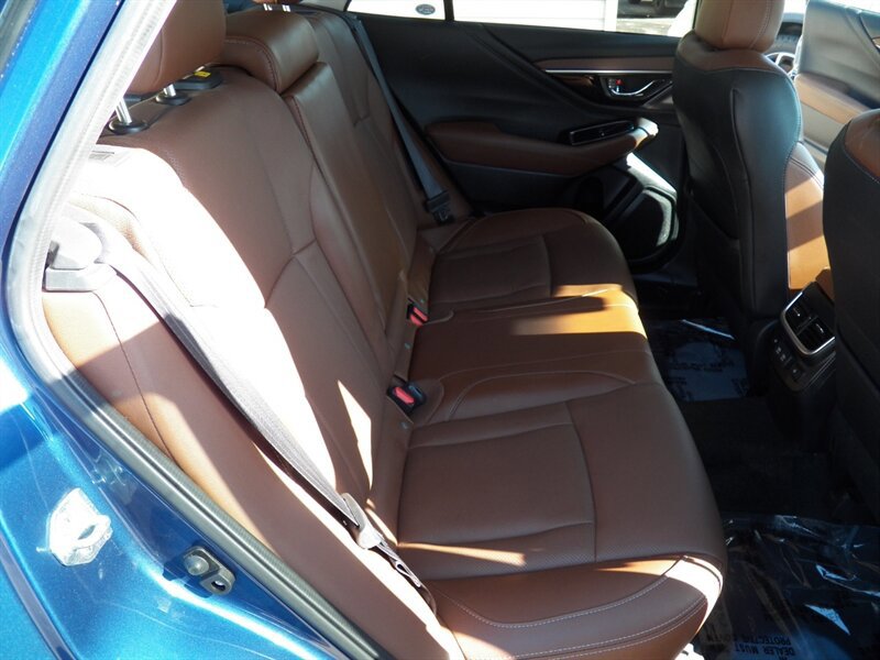 Used 2021 Subaru Outback Touring XT AWD/4WD image 10