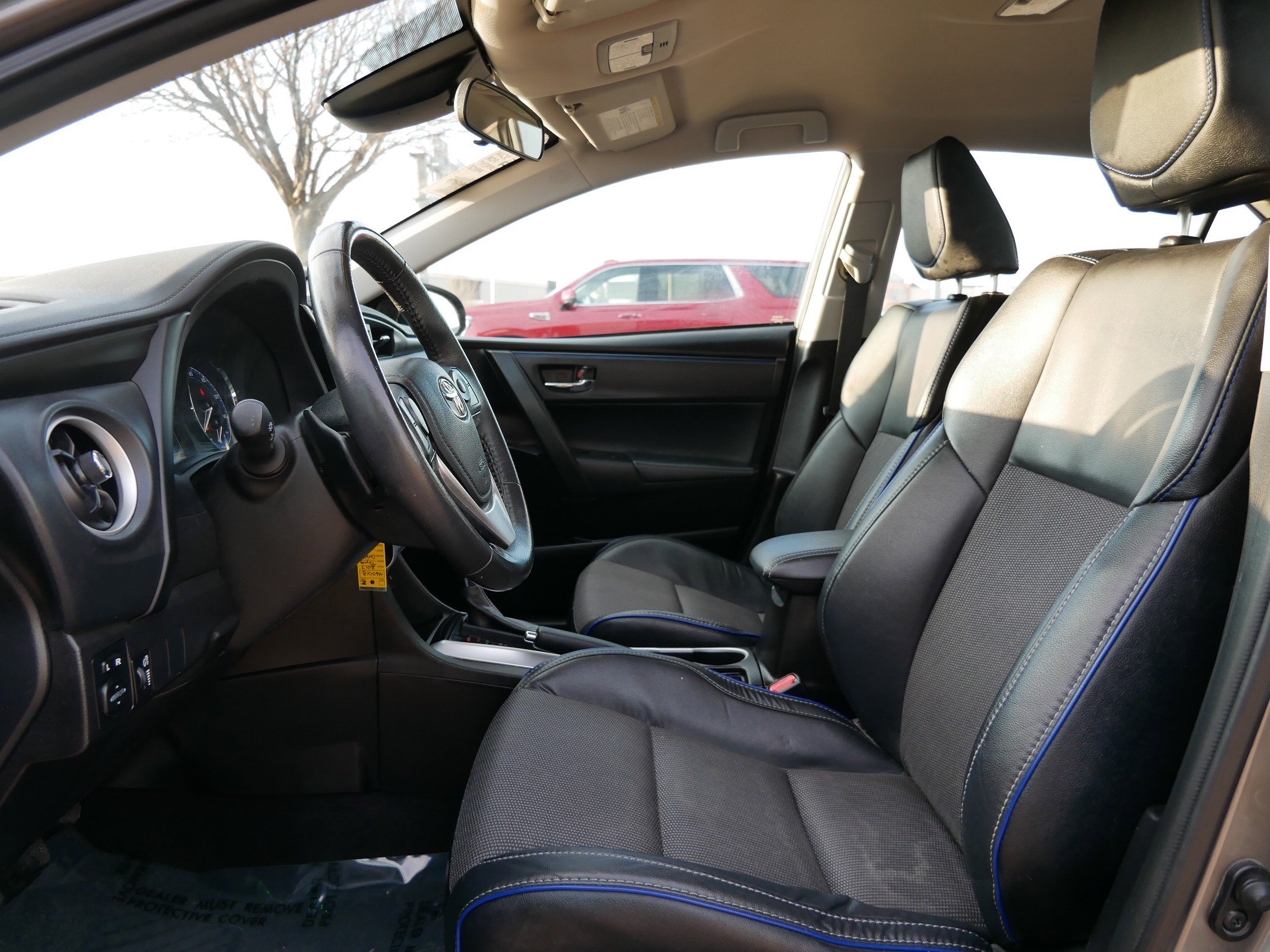 Used 2017 Toyota Corolla SE image 9