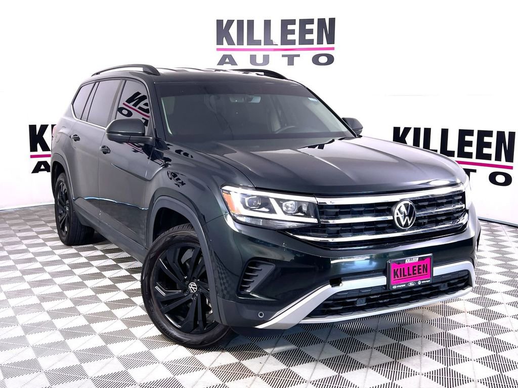 Used 2022 Volkswagen Atlas SE w/ Black Wheel Package
