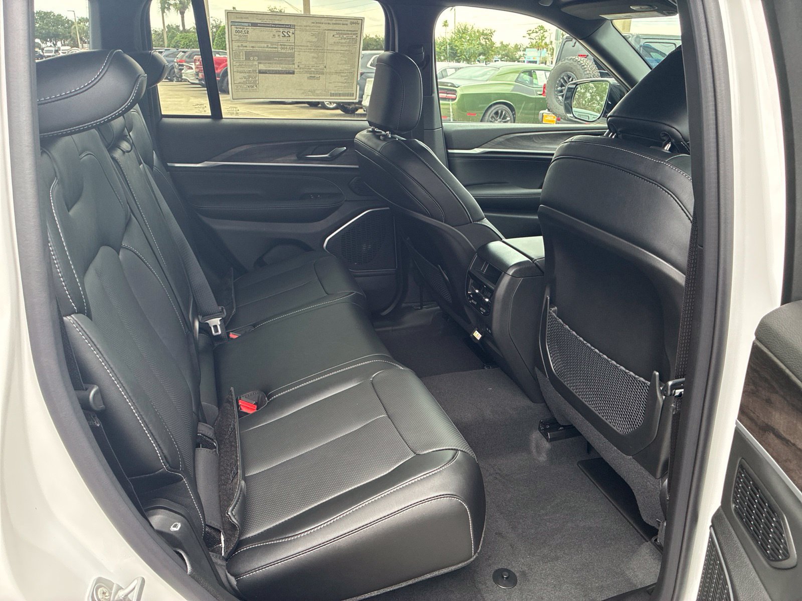 New 2027 Jeep Grand Cherokee Limited AWD/4WD image 11