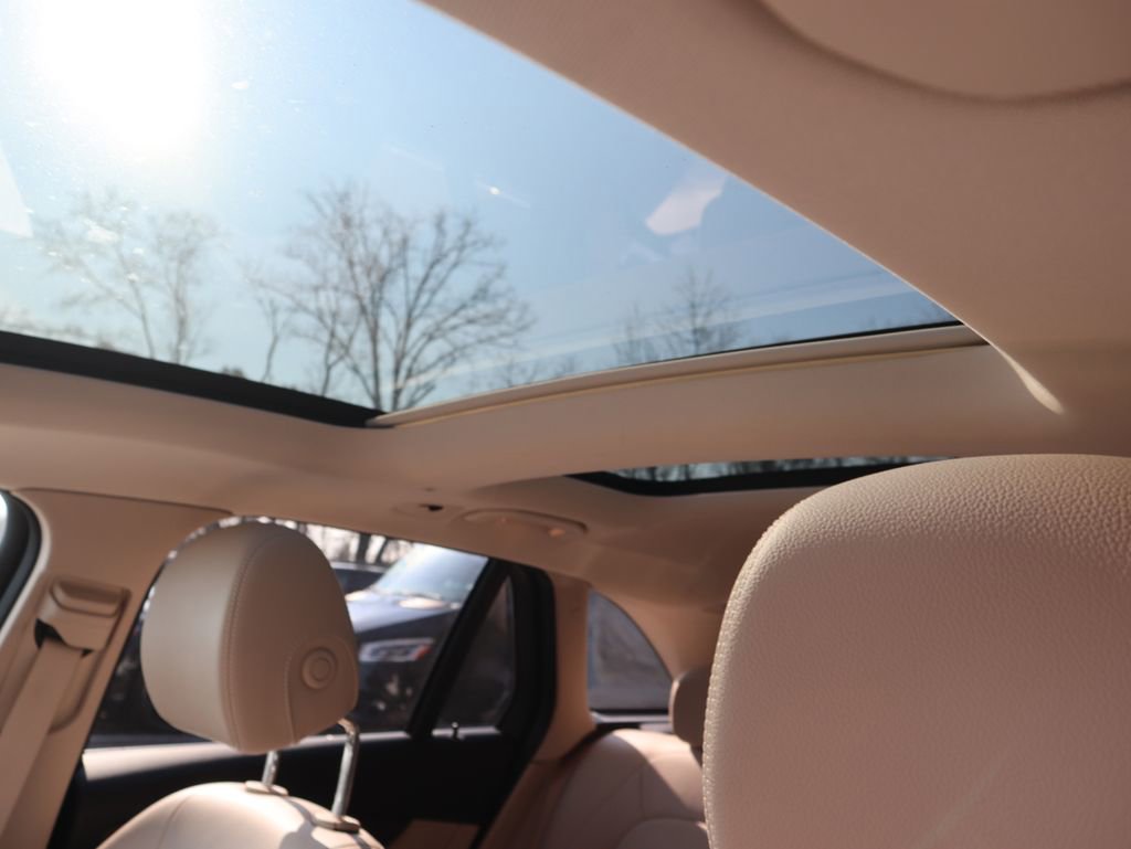 Certified 2022 Mercedes-Benz GLC 300 4MATIC w/ Premium Package Lite image 14