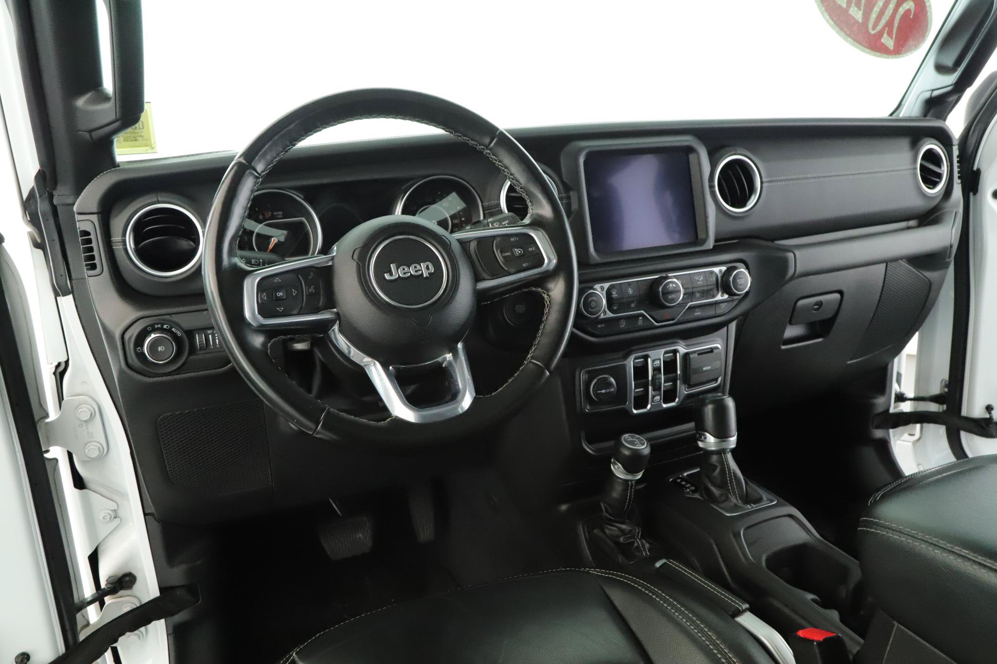 Used 2022 Jeep Wrangler Unlimited Sahara w/ Cold Weather Group AWD/4WD image 2