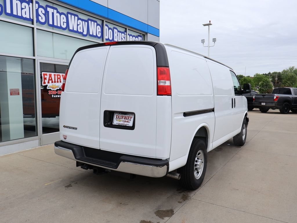 New 2026 Chevrolet Express 2500 w/ Enhanced Convenience Package RWD image 3