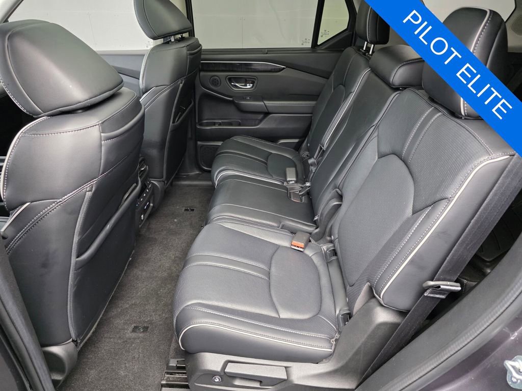 Used 2023 Honda Pilot Elite image 14