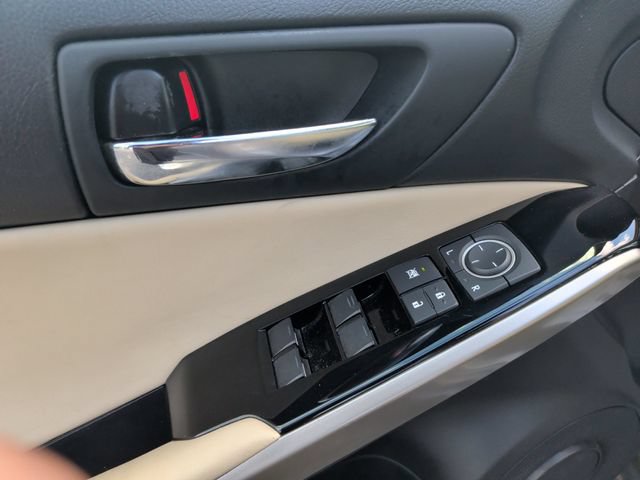 Used 2015 Lexus IS 250 RWD image 13