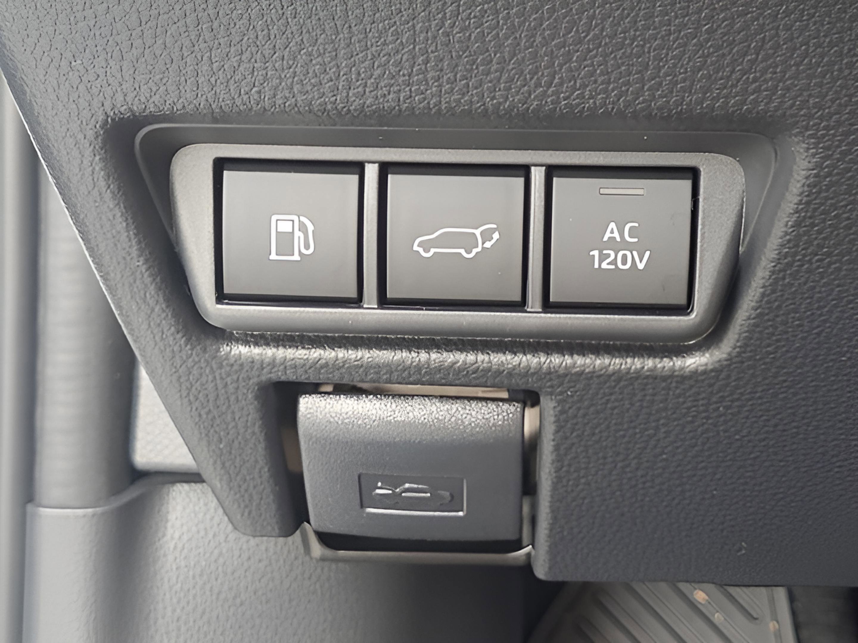New 2026 Toyota Prius Plug-In Hybrid FWD image 23