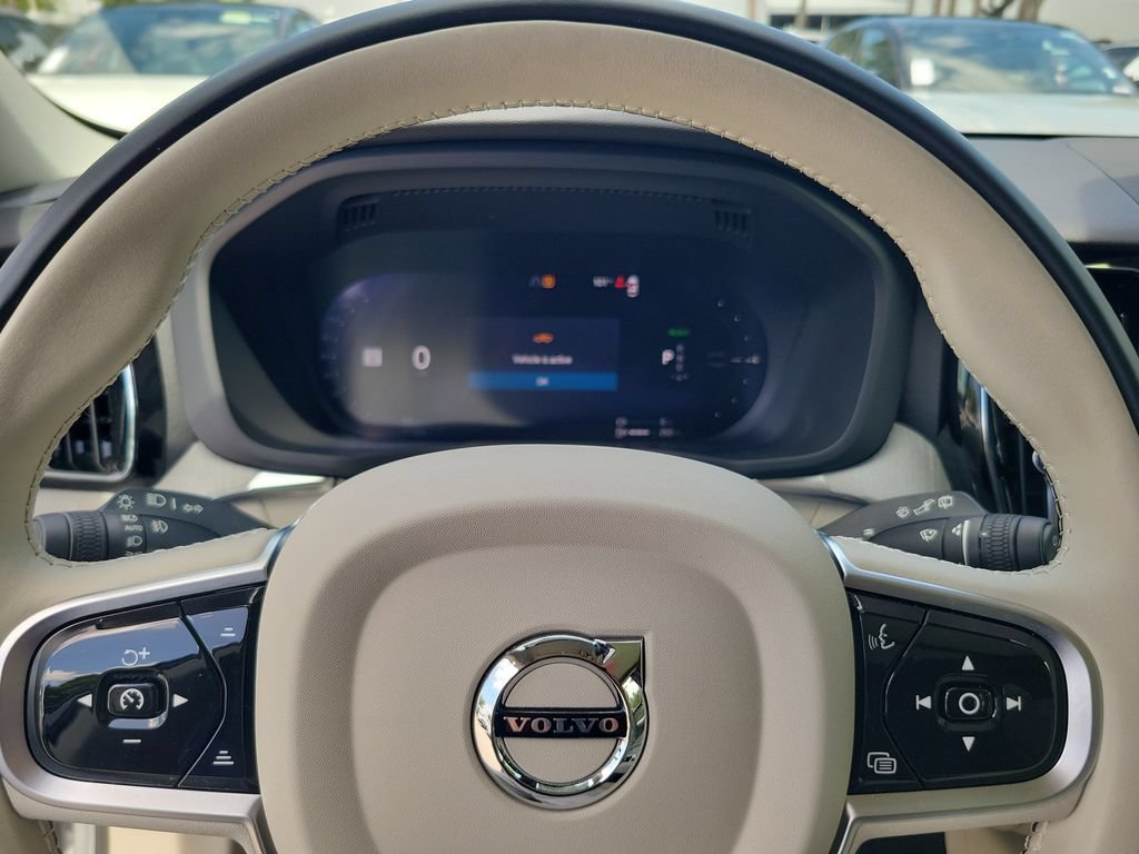 Used 2025 Volvo XC60 T8 Plus w/ Protection Package Premier AWD/4WD image 23