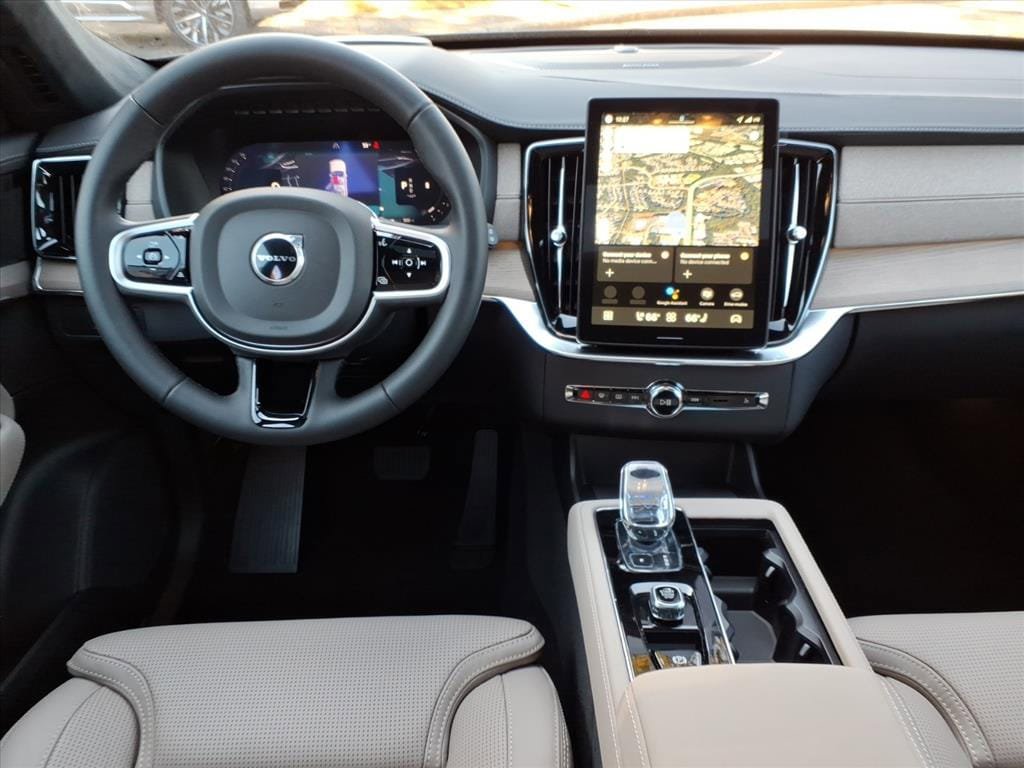 New 2026 Volvo XC90 B6 Ultra w/ Protection Package Premier image 13