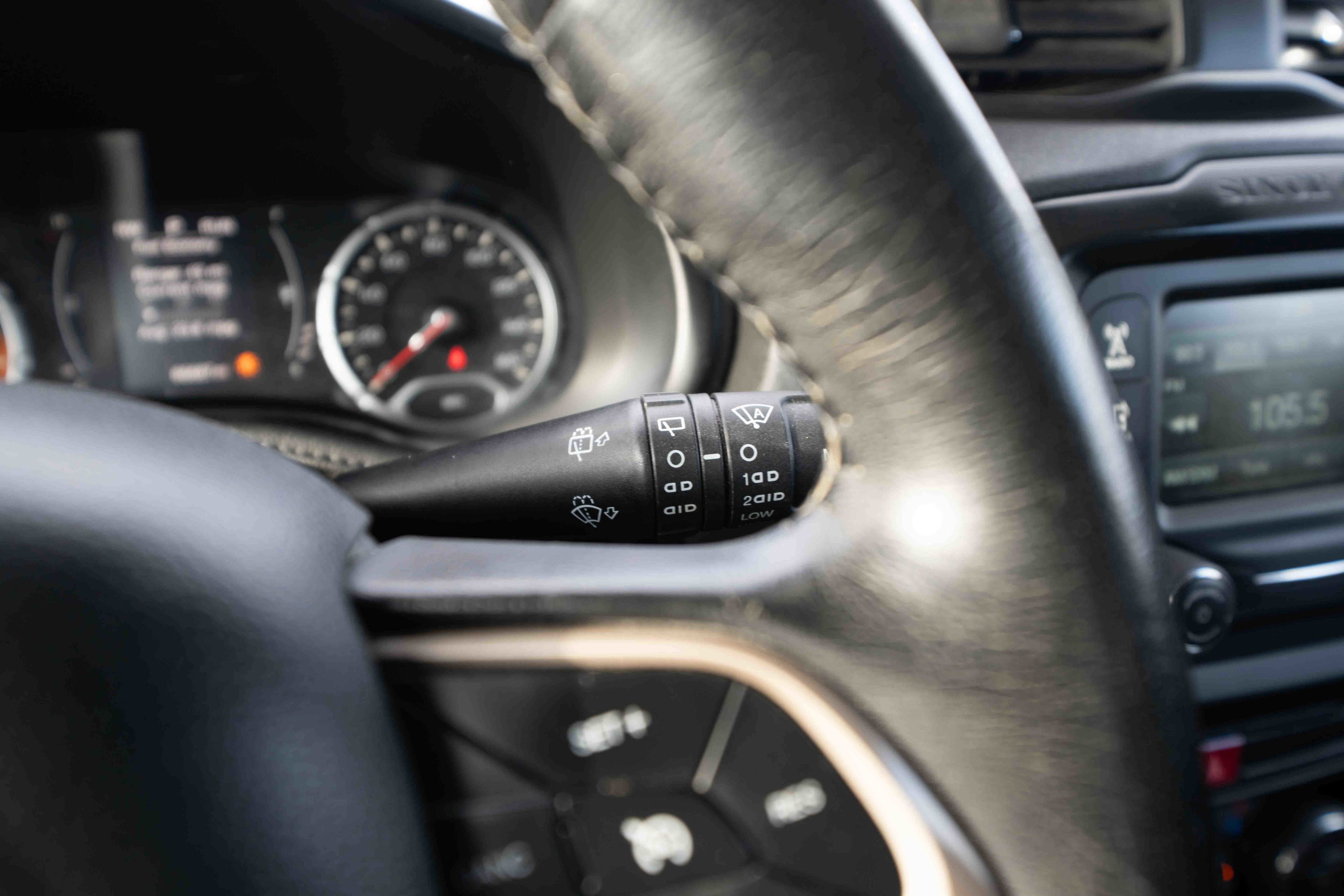 Used 2016 Jeep Renegade 75th Anniversary image 13