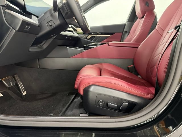 Certified 2024 BMW 530i xDrive w/ M Sport Package AWD/4WD image 14