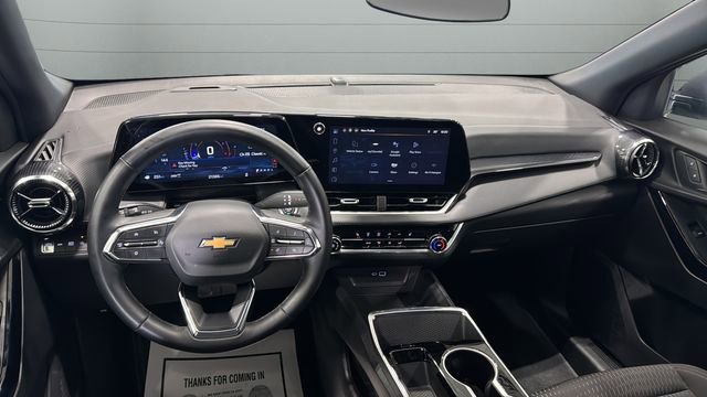 Used 2025 Chevrolet Equinox LT image 9