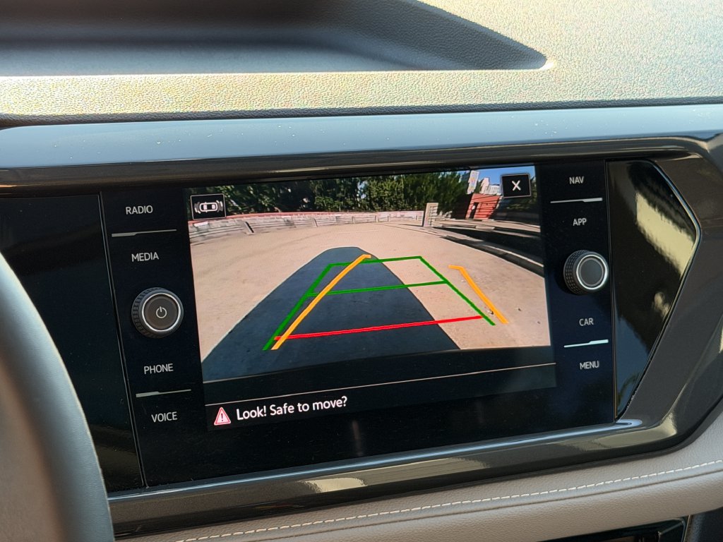 Certified 2023 Volkswagen Taos SEL AWD/4WD image 19