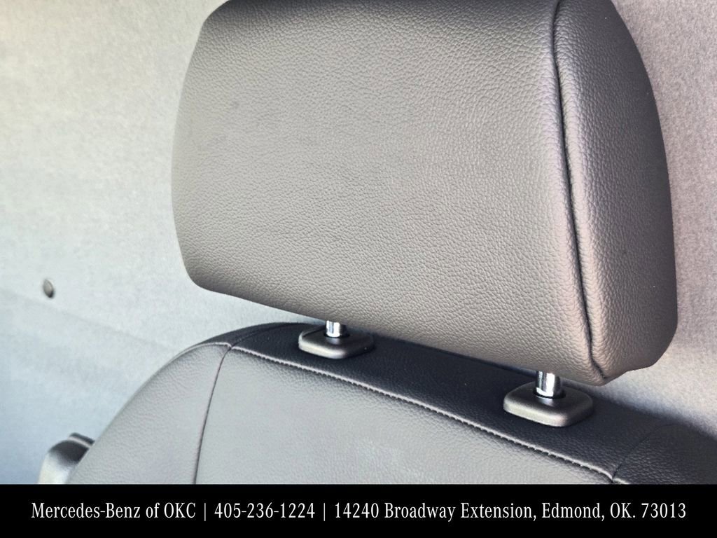Used 2024 Mercedes-Benz eSprinter 170 Cargo image 15