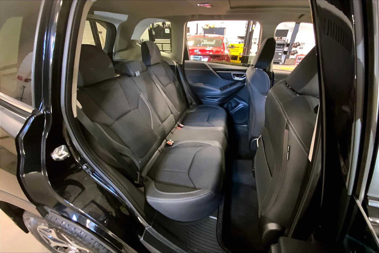 Used 2019 Subaru Forester Premium w/ All-Weather Package image 20