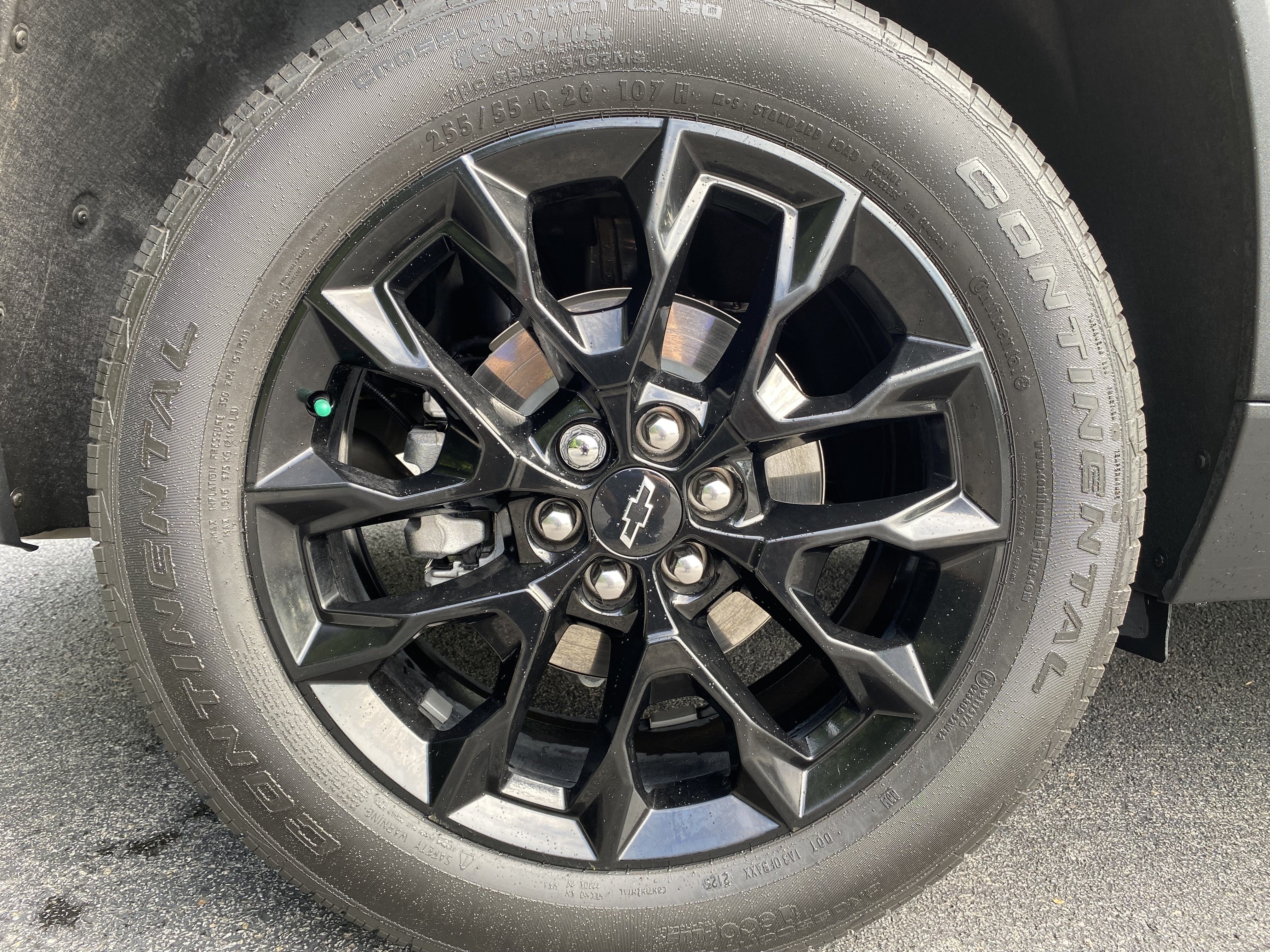 Used 2025 Chevrolet Traverse LT w/ Midnight/Sport Edition FWD image 42