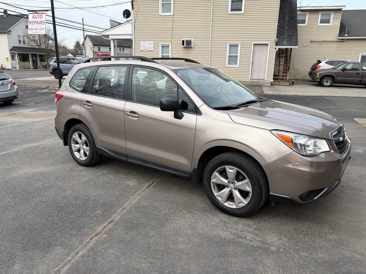 Used 2016 Subaru Forester 2.5i w/ Alloy Wheel Package AWD/4WD image 4