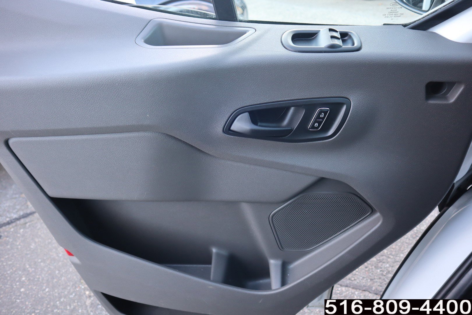 Used 2023 Ford Transit 350 XLT image 24