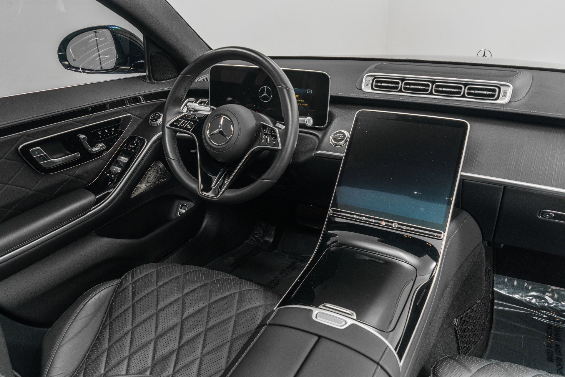 Used 2025 Mercedes-Benz S 580e 4MATIC Sedan image 27