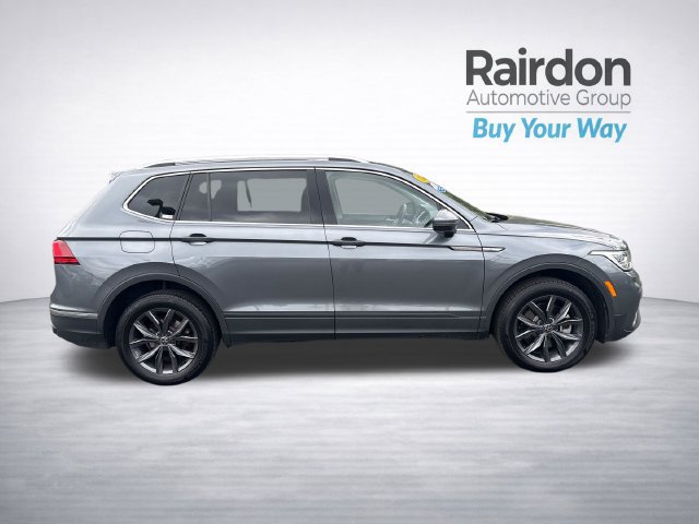 Used 2024 Volkswagen Tiguan SE AWD/4WD image 8