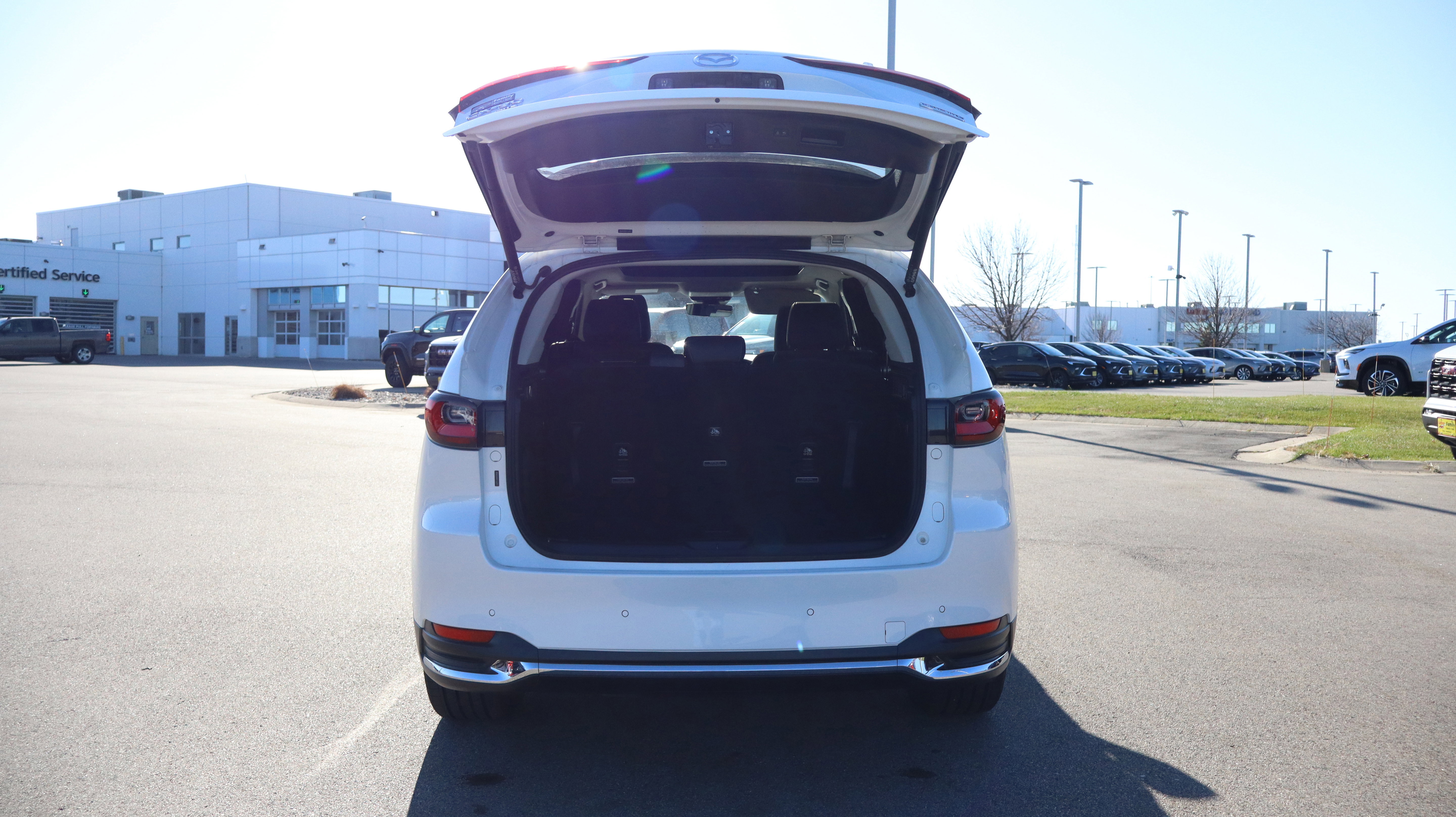 Used 2024 MAZDA CX-90 3.3 Turbo w/ Premium Package image 16