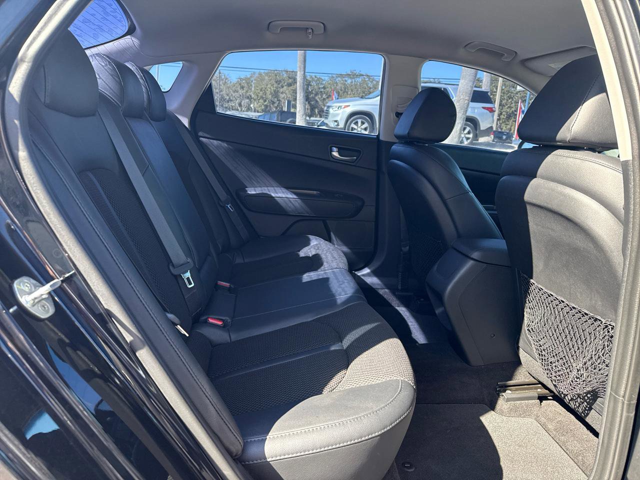 Used 2019 Kia Optima S image 14