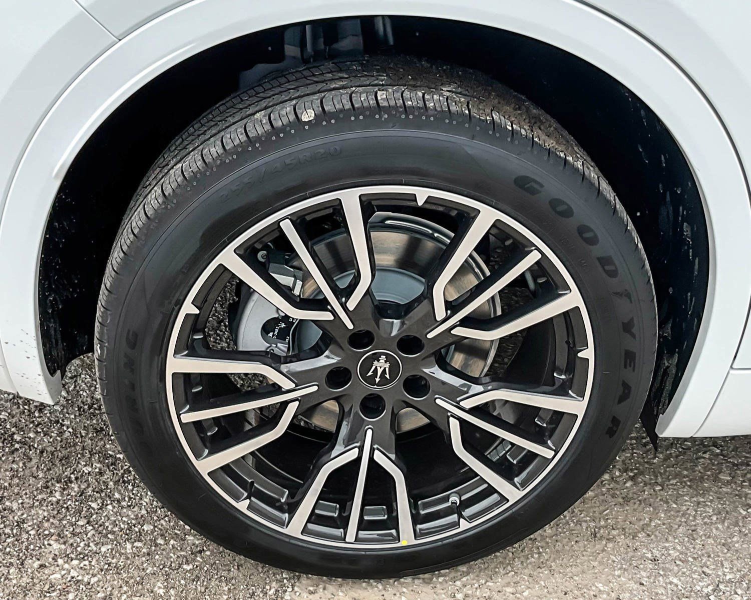 Used 2024 Maserati Grecale GT image 22