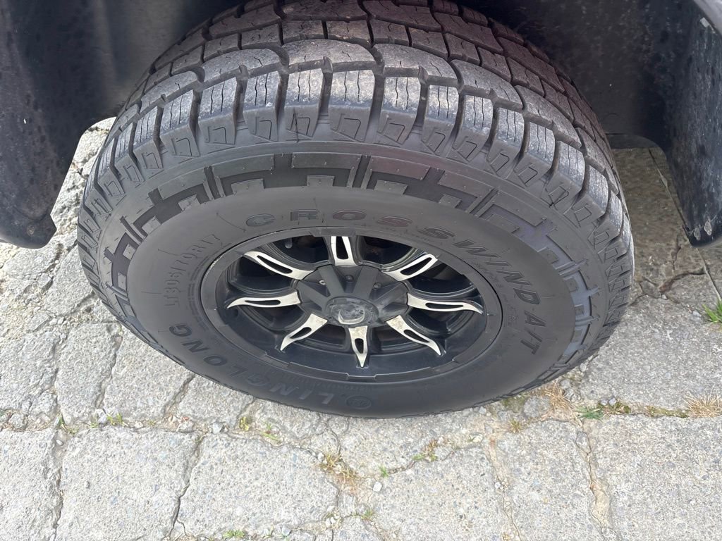 Used 2018 RAM 1500 Express AWD/4WD image 6