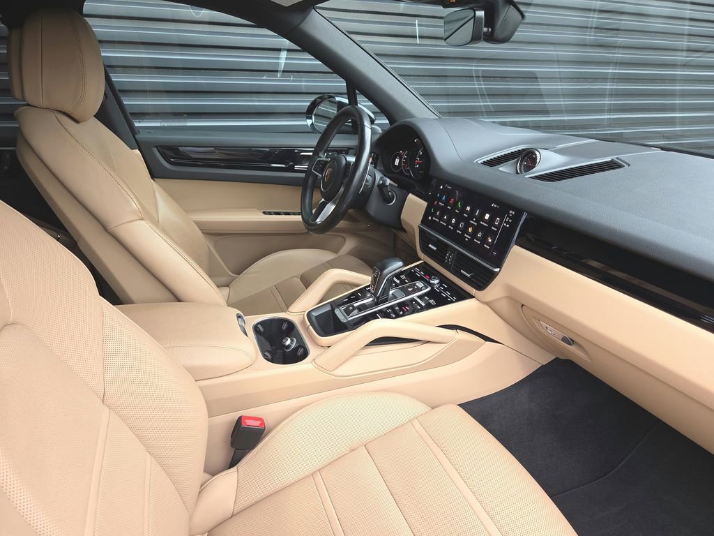 Certified 2022 Porsche Cayenne image 18