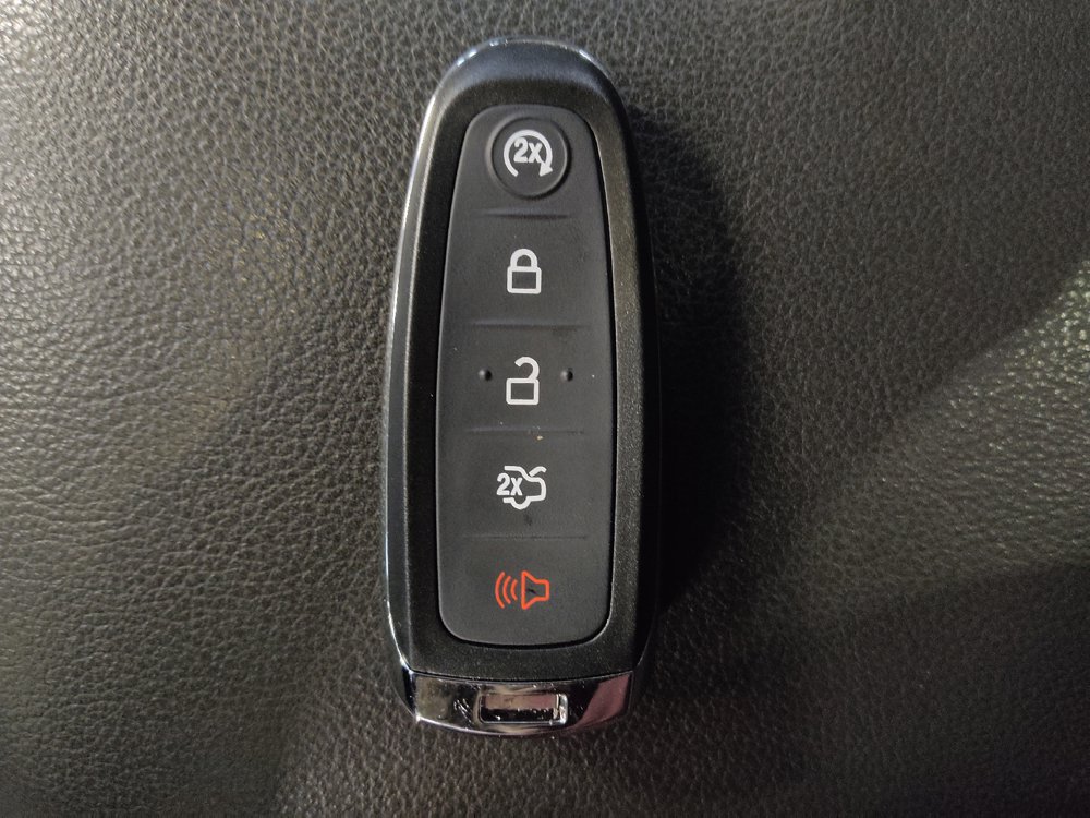 Used 2016 Ford Escape Titanium w/ Equipment Group 301A FWD image 32